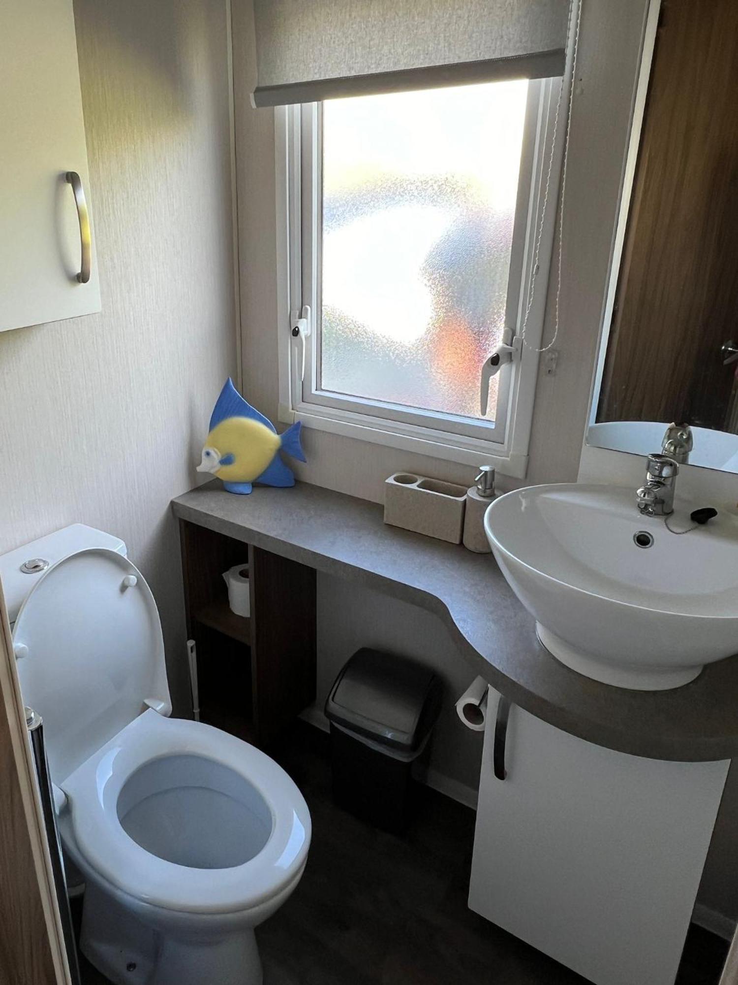 Stylish Pad With Prime Amenities Appartement Bembridge Buitenkant foto